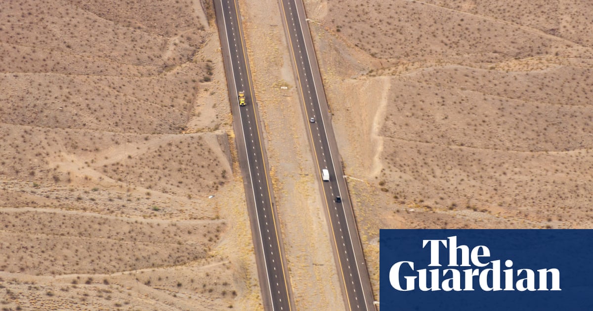 Drawing parallels: readers' photos on the theme of line | Community