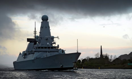 Type 45 destroyer arriving in Glasgow