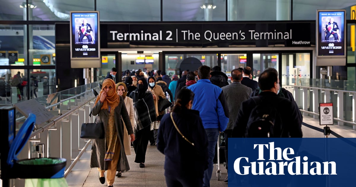 Heathrow: ministers must ‘get a grip’ of customs before 17 May