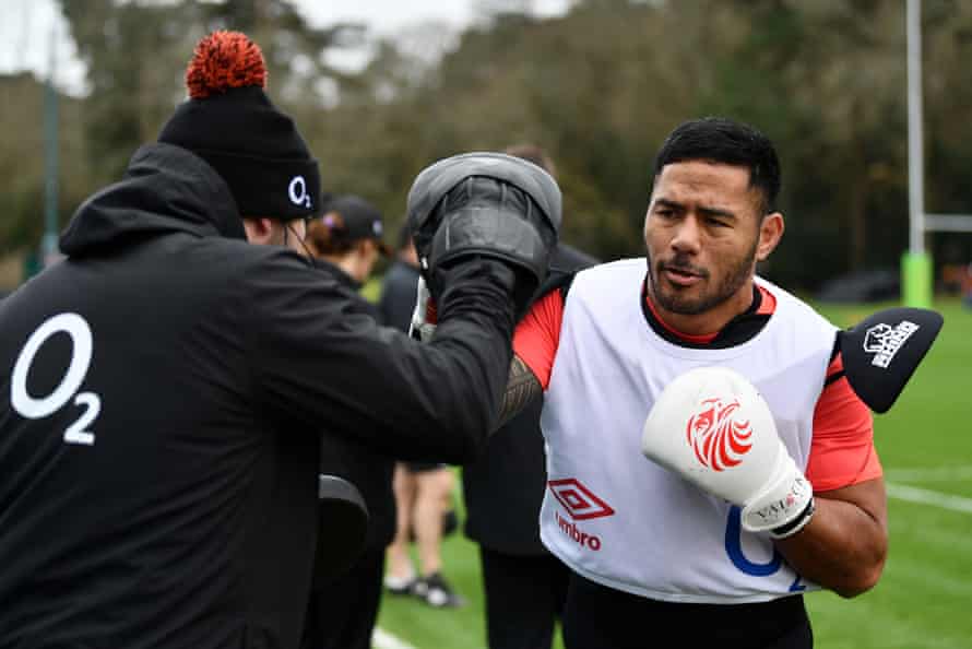 Manu Tuilagi boxes during a training session earlier this week.