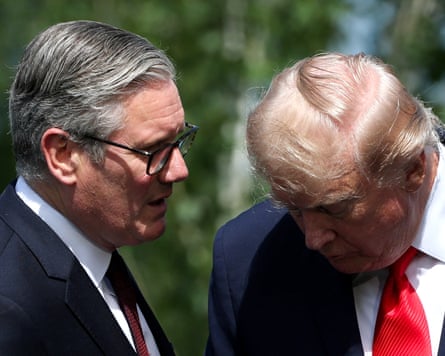 Keir Starmer and Donald Trump standing next to each other.