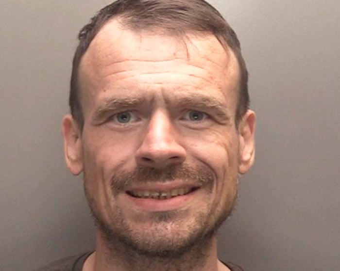Manhunt under way to find prisoner who absconded from medical facility