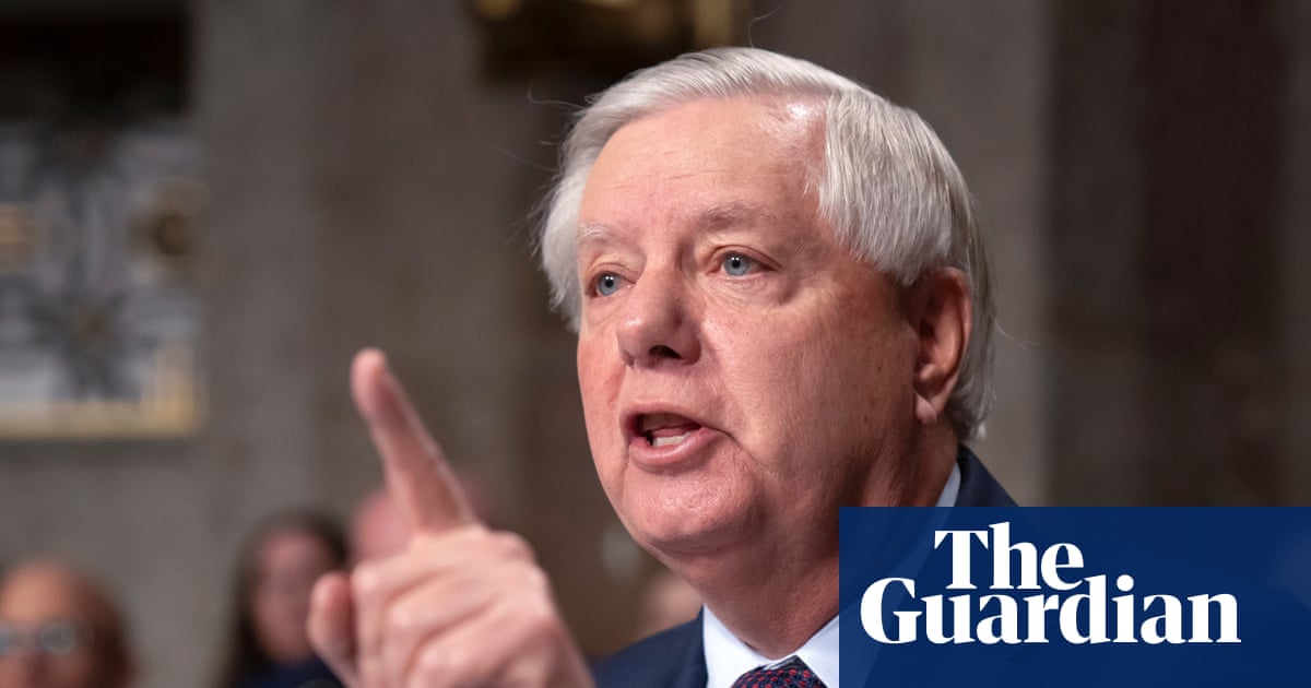 Republican and Democratic senators dig in heels over government shutdown