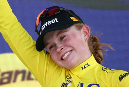 Sigrid Haugset in yellow jersey