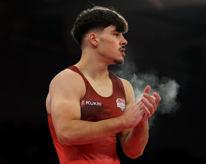 England gymnast Gabriel Langton suffers nasty fall in Commonwealth Games final