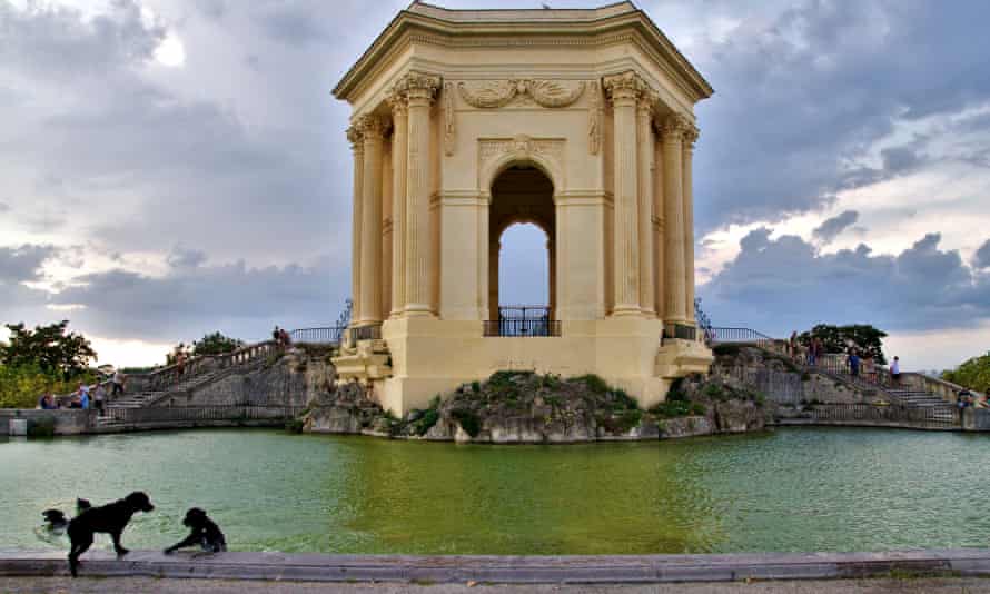 Montpellier’s Chateau d’Eau, with four of the city’s 26,000 dogs.