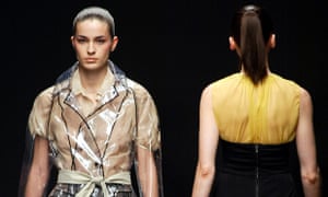 Prada 2002
