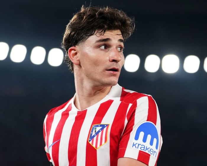 Atlético Madrid reject £129m bid from Real Madrid for Julián Alvarez