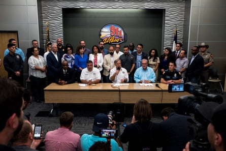 El Paso Special Agent in Charge Emmerson Buie, Fire Chief Mario D’ Agostino, Texas Governor Greg Abbott, Mayor Dee Margo and Police Chief Greg Allen speak during a press briefing, following a mass fatal shooting, at the El Paso Regional Communications Center in El Paso, Texas, on August 3, 2019. - A gunman armed with an assault rifle killed 20 people Saturday when he opened fire on shoppers at a packed Walmart store in the latest mass shooting in the United States.