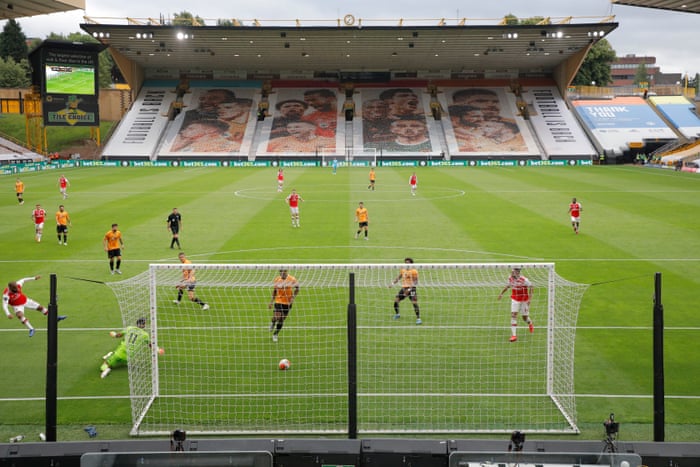 Bukayo Saka Hooks Home To Cast New Hope For Arsenal At Wolves Football The Guardian