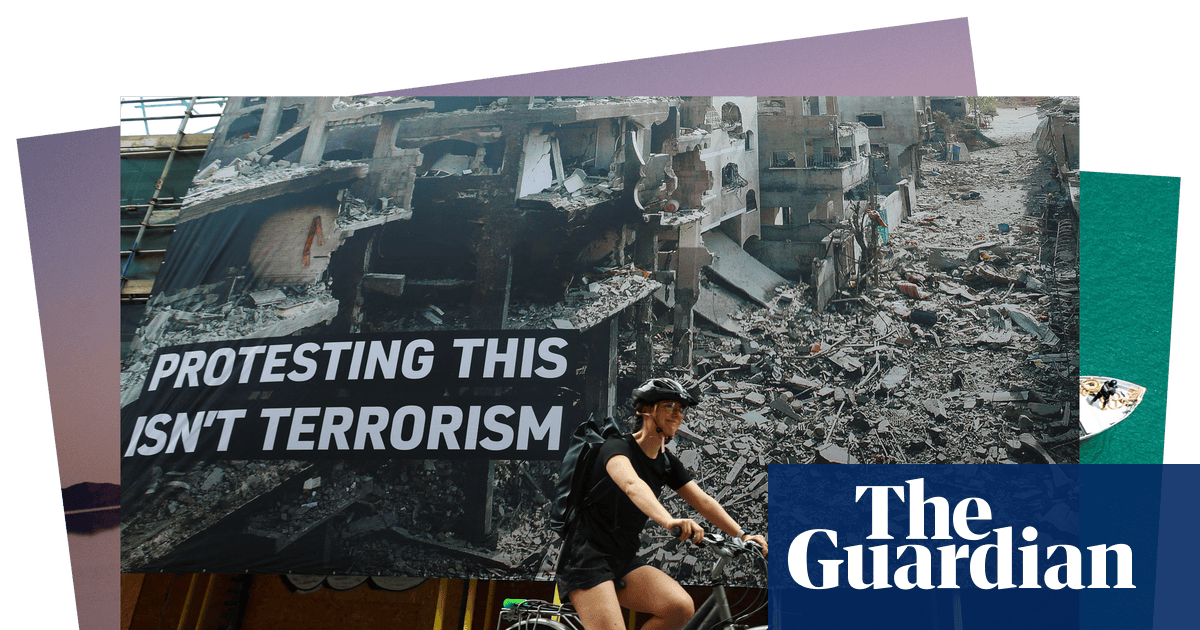 Immigration agents in New York and protests in London: photos of the day  Tuesday