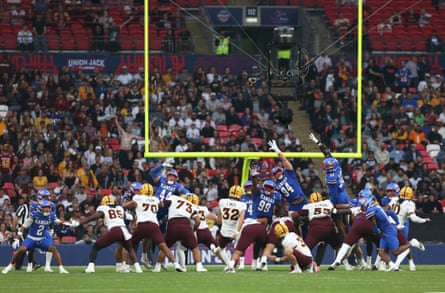Union Jack Classic fails to spark on the pitch but electric atmosphere fires up Wembley