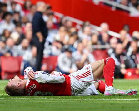 Martin Ødegaard struggles pinch a enarthrosis injury