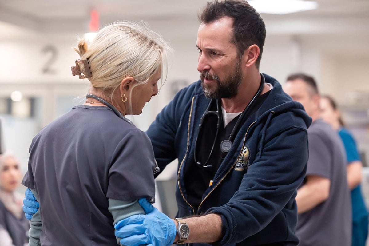 Noah Wyle and Katherine LaNasa