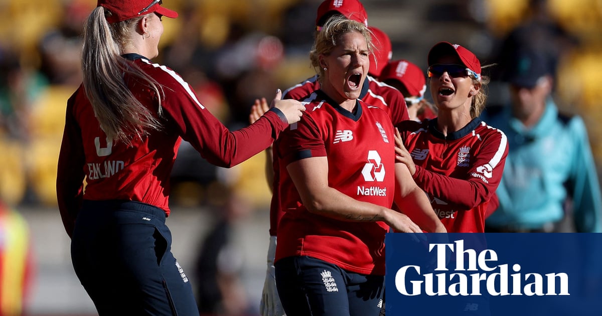Katherine Brunt stars in Englands T20 series whitewash in New Zealand