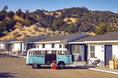 Campervan parked outside Calistoga Motor Lodge and Spa, Napa Valley, California
