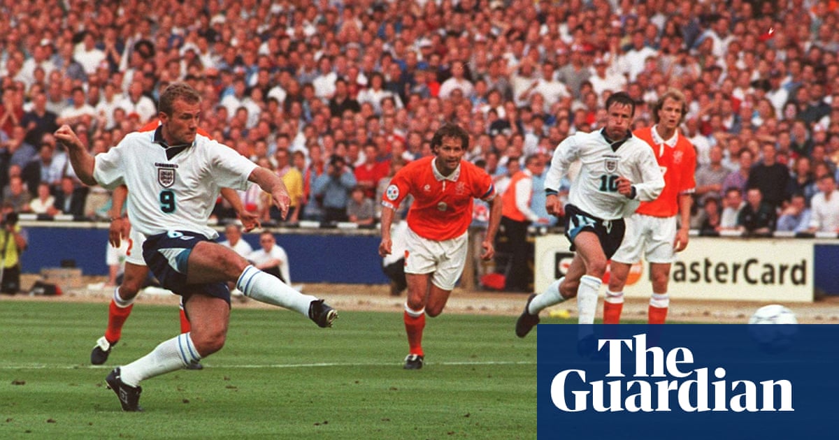 Englands Euro 96 win over Netherlands revisited – Football Weekly