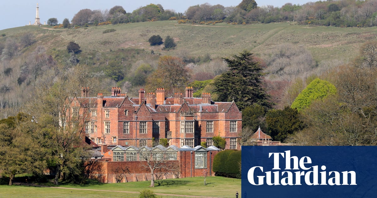 No 10 defends PM’s trips between London and Chequers in March 2020