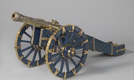 موزه Rijksmuseum قرار است امسال شش شي، از جمله يك تفنگ برنزي با تزئينات غني معروف به توپ كندي را به سريلانكا بازگرداند.