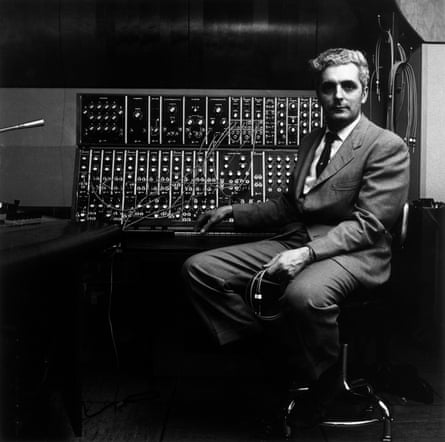 Robert Moog with his synthesiser in 1970.