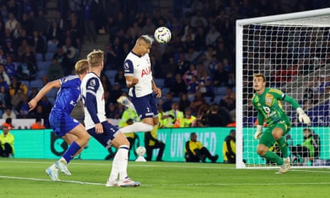Richarlison manque une occasion en fin de match