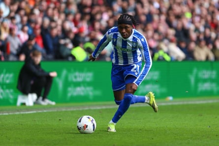 Joel Ndala runs with the ball during Sheffield Wednesday’s Championship game against Sheffield United