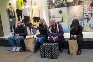 Winter Sales Shopping In Oxford Street Street Photography Travel The Guardian