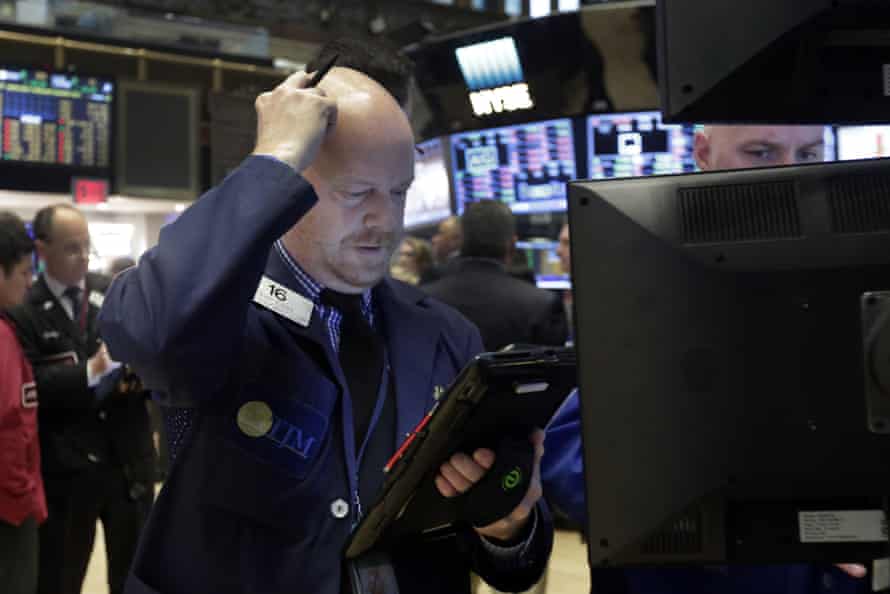 Steven GohlTrader Steven Gohl works on the floor of the New York Stock Exchange, Monday, Feb. 8, 2016. Stocks are opening broadly lower on Wall Street, putting the market on track for its second sizable loss in a row. (AP Photo/Richard Drew)