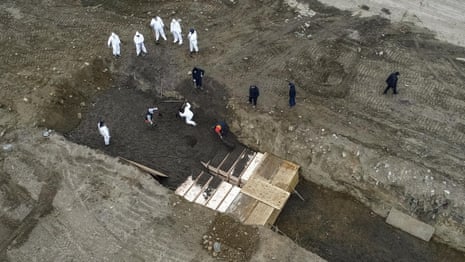 Aerial video shows mass grave on New York City's Hart Island amid coronavirus surge