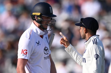 Shubman Gill points his digit astatine Zak Crawley