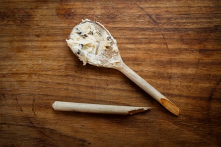 A broken kitchen spoon.