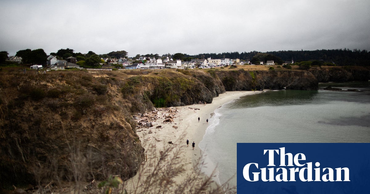 On many mornings, the village of Mendocino vanishes into a thick white fog that covers its seaside cliffs, redwood trees and quaint Victorian houses. 