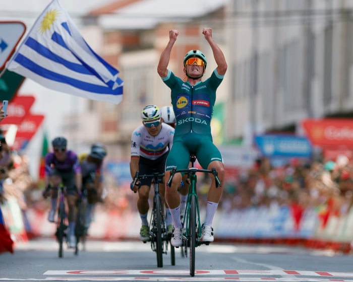 Pedersen sprints to Vuelta stage 15 victory as Vingegaard retains overall lead