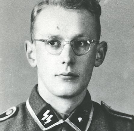 Gröning in an SS uniform