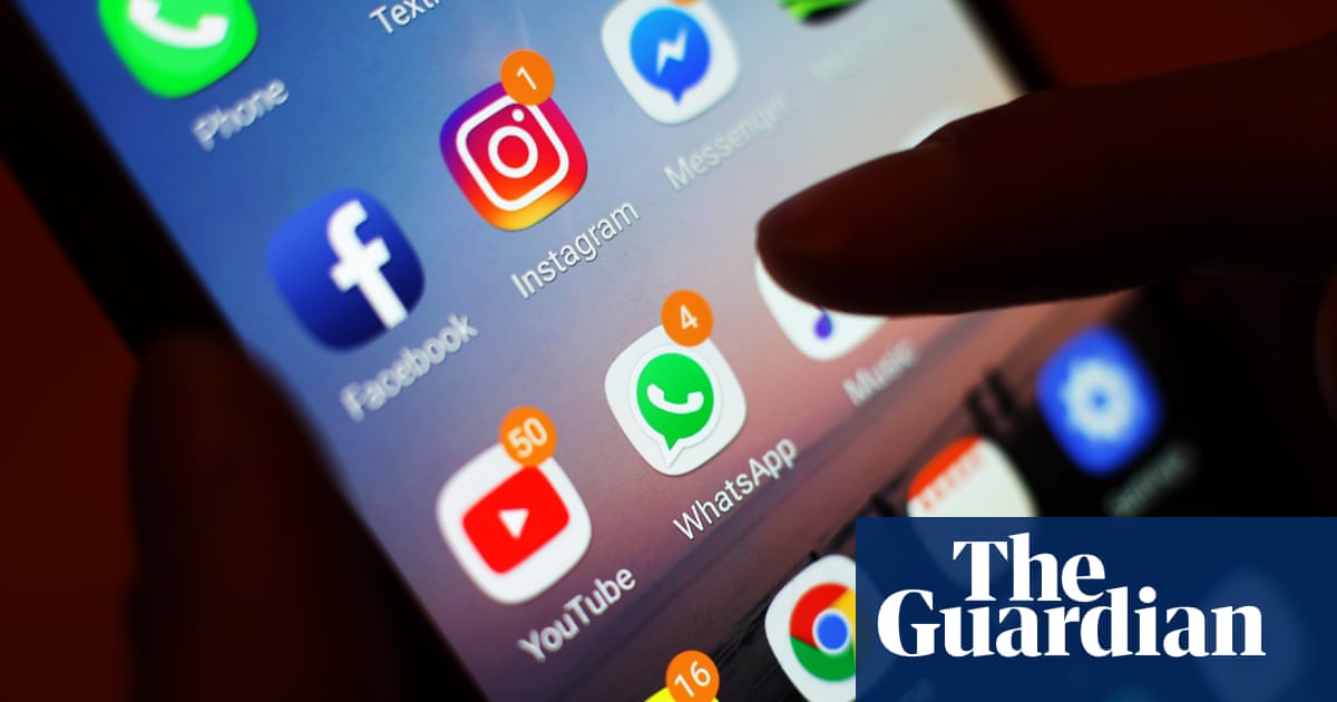 Cyberflashing should be new criminal offence, review suggests