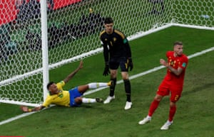 Neymar goes down again - nothing given.