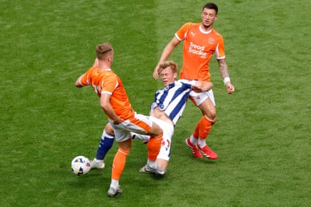 Aune Heggebø gets stuck successful during West Bromwich Albion’s pre-season friends astatine Blackpool.