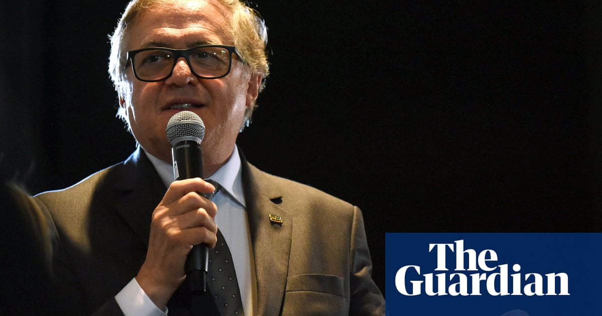 Outrage after Brazil ministry asks schools to read aloud Bolsonaro slogan