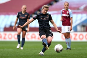 Ellen White’s shot finds the back of the net but the effort is ruled out for offside.