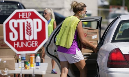 A drive-up produce giveaway in Des Moines, Iowa
