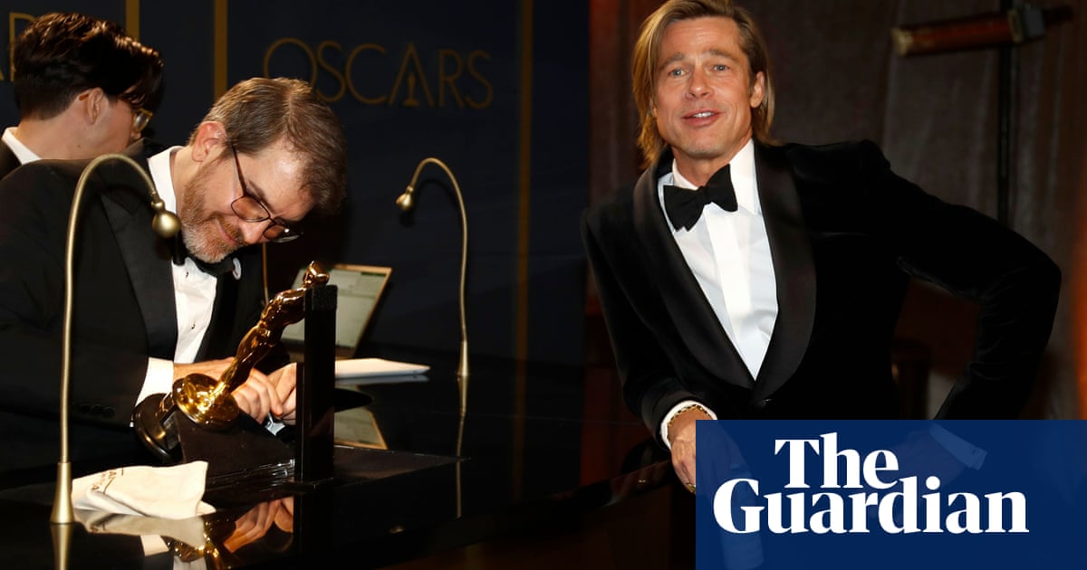 Brad Pitt: No speechwriters involved in my acceptance speeches