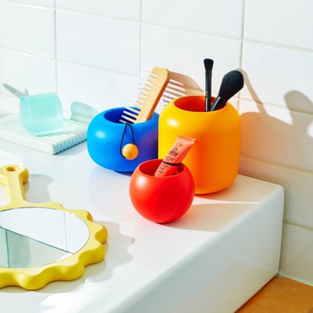 Una foto del producto de los contenedores Areaware Stack