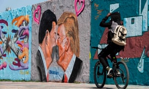 Majority of Europeans fear Biden unable to fix 'broken' US 4986