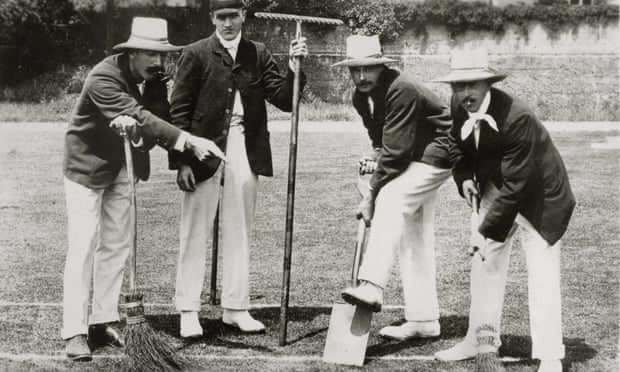 Killick (far right) and (l to r) fellow Sussex cricketers AE Relf, J Seymour and J Vine “prepare” the wicket for the visit of Surrey in 1904.