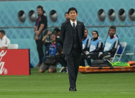 three-piece suit japan manager