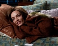 ELLA MCCAYEmma Mackey as Ella McCay in 20th Century Studios' ELLA MCCAY. Photo by Claire Folger. © 2025 20th Century Studios. All Rights Reserved.