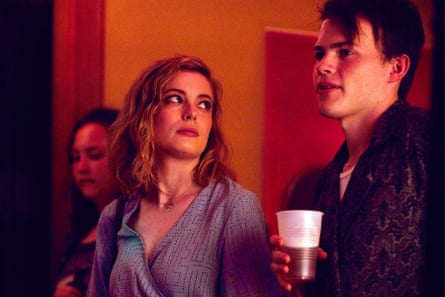 I USED TO GO HERE - film still - Gillian Jacobs