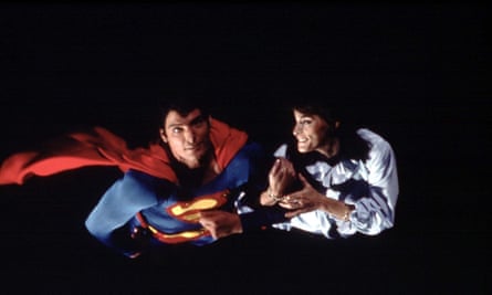 Margot Kidder as Lois Lane and Christopher Reeve as Superman during Lois’s nighttime tour above Manhattan in Superman The Movie, 1978.