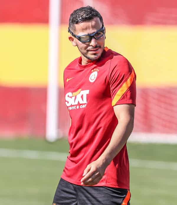 Omar Elabdellaoui training with Galatasaray with an eye patch in July.