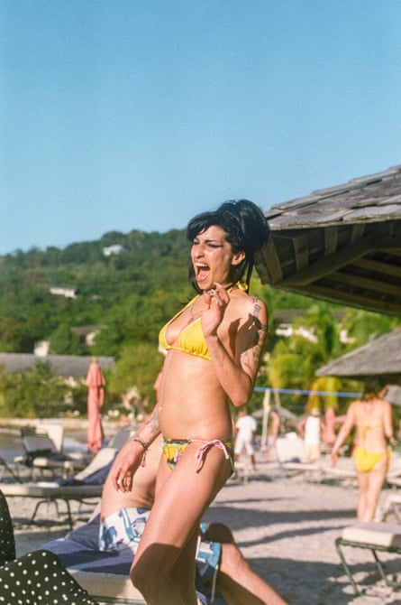 Amy Winehouse Cariblue Beach, Saint Lucia 2009